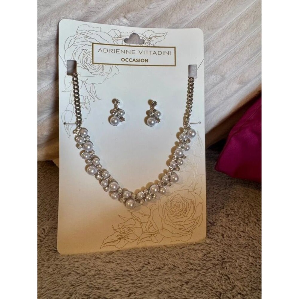 Faux Pearl Rhinestone Necklace & Earings